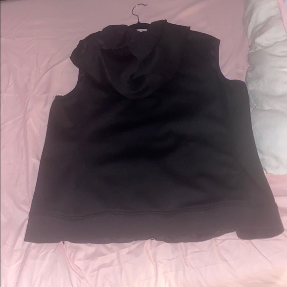 Women’s XL - DKNY Puffer Vest, Black - Picture 9 of 14